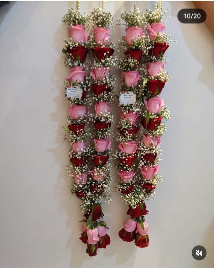 Trending Fresh Garland: Elegant Roses with Delicate Gypsophila